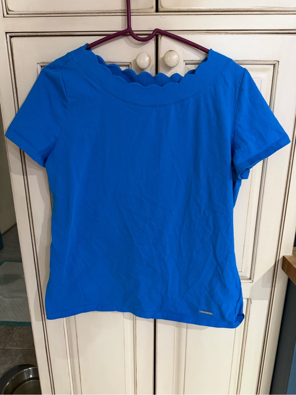 Anne Klein Bright Blue Scallop Neck Short Sleeve Top